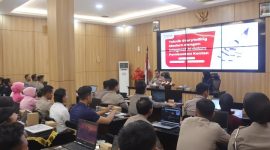 Puluhan personel dari polres, polsek, serta Bhayangkari mengikuti pelatihan Storytelling Modern Berbasis AI di Aula Wicaksana Laghawa, Mapolres Purbalingga, Kamis (9/10/2025) sore. 