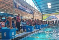Ratusan atlit renang mengikuti kompetisi Dandim Cup Puri Berlian Park 2025, Sabtu dan Minggu (11-12/10/2025).

