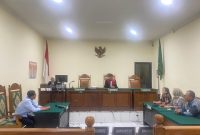 Suasana Sidang permohonan Praperadilan yang diajukan oleh tersangka Nur Ichsan, dalam perkara kepemilikan narkotika golongan I jenis ganja seberat 1 kilogram di Pengadilan Negeri Semarang.
