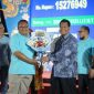 Bupati Harno (baju batik) saat menghadiri kegiatan Undian Gelegar Tamades 2025 di salah satu hotel di jalur Pantura, Kamis (16/10).
