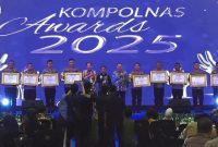 Penyerahan penghargaan Kompolnas Awards 2025, di di Hotel Merlynn Park, Jakarta, Kamis (16/10/2025).