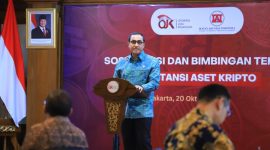 Kepala Eksekutif Pengawas Inovasi Teknologi Sektor Keuangan, Aset Keuangan Digital, KepalaEksekutif Pengawas Inovasi Teknologi Sektor 
Keuangan, Aset Keuangan Digital, dan Aset Kripto (IAKD) OJK, Hasan Fawzi, sedang memberikan sambutan.