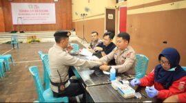 Kegiatan donor darah peringati Hari Jadi Humas Polri ke 74, di Gedung Serbaguna Polres Wonosobo, Rabu (22/10/2025).