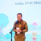 Bupati Kudus, Sam’ani Intakoris, membuka program Pelatihan Calon Pelatih Implementasi Berpikir Komputasional bagi pendidik PAUD  di Wisma Djarum Kudus, Senin (27/10/2025).