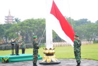 Kapok Sahli, Brigjen TNI Abdul Hanis, memimpin upacara peringatan Hari Sumpah Pemuda ke-97 Tahun 2025 yang digelar di Lapangan Makodam IV/Diponegoro, Selasa (28/10/2025).
