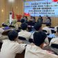 Puluhan siswa dari Madrasah Aliyah Negeri (MAN) Purbalingga melakukan kunjungan ke Polres Purbalingga, Rabu (5/11/2025). 