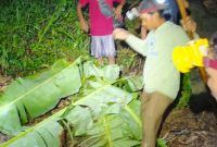 Tim SAR gabungan menemukan korban terakhir yang hanyut di sungai Jolinggo Singorojo Kendal dalam keadaan meninggal dunia, Rabu (5/11) pukul 21.50 WIB. 