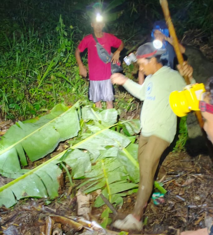 Tim SAR gabungan menemukan korban terakhir yang hanyut di sungai Jolinggo Singorojo Kendal dalam keadaan meninggal dunia, Rabu (5/11) pukul 21.50 WIB. 