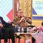 Kepala Kantor Wilayah Kementerian Hukum Jawa Tengah, Heni Susila Wardoyo (tengah) menjadi narasumber Seminar Nasional di FKM Fakultas Hukum Universitas Diponegoro, Kamis, (6/11).