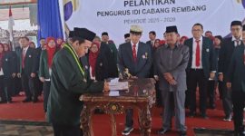 Pelantikan Pengurus IDI Cabang Rembang Periode 2025–2028 di Pendopo Museum Kartini, Rabu (12/11/2025).