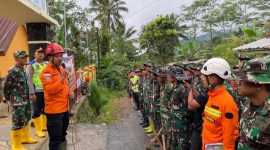 Tim SAR Gabungan pagi ini, Sabtu (22/11) akan melanjutkan pencarian 18 Korban Tanah Longsor Banjarnegara.