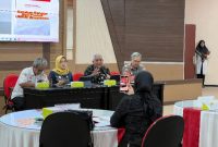 Tim presentasi Pemkab Wonosobo dipimpin Sekretaris Daerah, One Andang Wardoyo, bersama Kepala Dinas Komunikasi dan Informatika, Sekretaris Bappeda, dan Kepala Bagian Organisasi Setda Wonosobo sedang mengikuti uji publik di hadapan panelis.