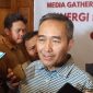 Kepala OJK Regional 3 Provinsi Jawa Tengah, Hidayat Prabowo saat diwawancarai wartawan disela Media Gathering OJK Jateng di Magelang, Jumat (5/12/2025).