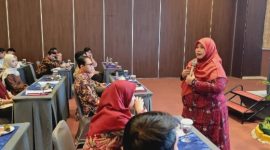 Sebanyak 60 peserta mengikuti Workshop Penyusunan Konten Berbasis Artificial Intelligence (AI) yang diselenggarakan oleh Dinas Komunikasi dan Informatika (Dinkominfo), kabupaten Rembang, Selasa (9/12). 