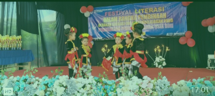 Festival Literasi PAUD 2025 kabupaten Rembang digelar di Puri Berlian Park, Rabu (10/12/2025).