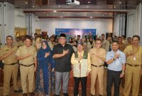 Wakil Bupati Rembang, Gus Hanies, menerima Tim Kuliah Kerja Nyata Pembelajaran Pemberdayaan Masyarakat (KKN-PPM) Universitas Gadjah Mada di Ruang Pertemuan BAPPEDA Kabupaten Rembang, Senin (22/12).