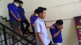 Tujuh tersangka pengeroyokan remaja hingga tewas di Mranggen,  dihadirkan dalam gelar perkara, di Mapolres Demak, Jumat (2/1/2026).
