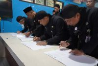 Sebanyak 55 ASN Dinkominfo Demak Tandatangani Pakta Integritas di ruang rapat dinas setempat, Rabu (28/1/26).