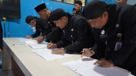 Sebanyak 55 ASN Dinkominfo Demak Tandatangani Pakta Integritas di ruang rapat dinas setempat, Rabu (28/1/26).