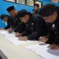 Sebanyak 55 ASN Dinkominfo Demak Tandatangani Pakta Integritas di ruang rapat dinas setempat, Rabu (28/1/26).
