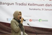 Wakil Wali Kota Surakarta, Astrid Widayani, hadir di acara Akademi Riset dan Stadium Generale di Gedung Auditorium Djazman Universitas Muhammadiyah Surakarta (UMS), Sabtu (31/1/2026). 
