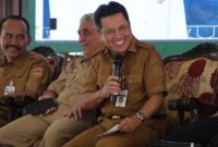 Bupati Wonosobo, Afif Nurhidayat saat diwawancarai wartawan usai Rapat Koordinasi Lintas Sektoral di Pendopo Selatan, Senin (23/2/2026).