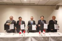 Penandatanganan kesepakatan kerja sama bisnis antara PT Solusi Bangun Indonesia Tbk dan Taiheiyo Cement Corporation di Tokyo, Jepang, 27 Januari 2026, untuk pengembangan solusi stabilisasi tanah di Indonesia.