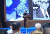 Deputi Bidang Pembangunan Kewilayahan Kementerian PPN/Bappenas Medrilzam, mewakili Menteri Perencanaan Pembangunan Nasional/Kepala Bappenas, hadir sebagai narasumber dalam rangkaian Kursus Pemantapan Pimpinan Daerah (KPPD) bagi Ketua DPRD seluruh Indonesia di Akademi Militer Magelang, Jumat (17/4).