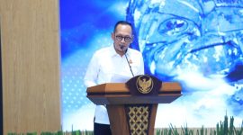 Kepala Kejaksaan Tinggi Jawa Tengah (Kajati Jateng), Teguh Subroto hadir sebagai narasumber  dalam rangkaian Kursus Pemantapan Pimpinan Daerah (KPPD) bagi Ketua DPRD seluruh Indonesia di Akademi Militer Magelang, Minggu (19/4).


