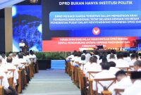Gubernur Lemhannas RI, Dr. H. TB. Ace Hasan Syadzily, memberikan sambutan penutupan Kursus Pemantapan Pimpinan Daerah (KPPD) Ketua DPRD Seluruh Indonesia di Akmil Magelang, Minggu (19/4).