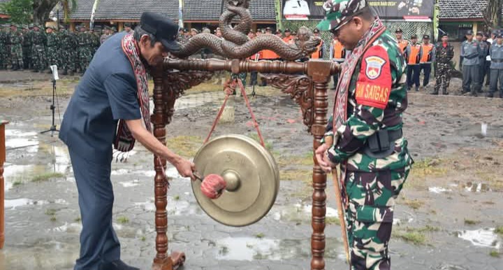 Wakil Bupati Demak, Muhammad Badruddin, resmi membuka program TNI Manunggal Membangun Desa (TMMD) Sengkuyung Tahap II Tahun Anggaran 2026.