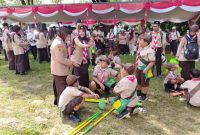 Ratusan Pramuka Siaga se-Kwartir Cabang Rembang mengikuti kegiatan Pesta Siaga yang digelar di Bumi Perkemahan (Buper) Karangsari Park, Desa Sudo, Kecamatan Sulang, Kabupaten Rembang, Kamis (23/4/2026).