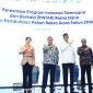 Ketua Dewan Komisioner OJK, Friderica Wisyasari Dewi bersama Menko Perekonomian, Airlangga Hartarto dan Menteri Keuangan, Purbaya Yudhi Sadewa, luncurkan Program Pintar Reksa Dana di Main Hall Bursa Efek Indonesia, Senin ( 27/4).