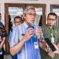 Sekda Provinsi Jawa Tengah, Sumarno, saat diwawancarai awak media dalam acara Focus Group Discussion (FGD) Finalisasi Insersi Kurikulum Pendidikan Perkoperasian, di Balai Pelatihan Koperasi dan UKM Jateng, Kota Semarang, Selasa (5/5/2026).