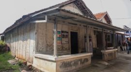 Rumah Tidak Layak Huni (RTLH).
