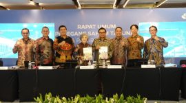 Jajaran Komisaris dan Direksi Solusi Bangun Indonesia dalam RUPS Tahunan yang memutuskan penggunaan 50% dari laba bersih tahun 2025 sebanyak Rp329,3 miliar sebagai dividen bagi pemegang saham.