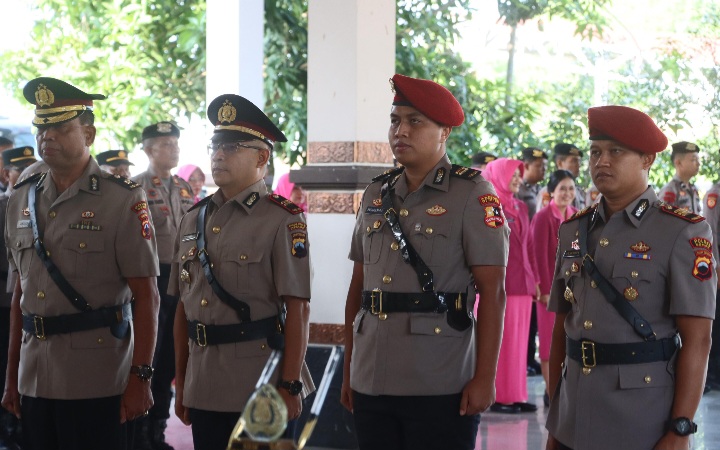 Sertijab Kepala Satuan Reserse Kriminal (Kasatreskrim) Demak dan Kepala Kepolisian Sektor (Kapolsek) Kebonagung Demak, di Pendopo Parama Satwika, Sabtu (30/5/2026).
