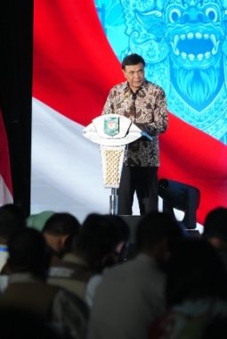 Malam Apresiasi Pemda Berprestasi 2026, Menko Polkam: Persaingan Harus Dijaga untuk Kemajuan