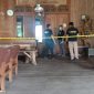 Personil Polsek Karangawen bersama Tim Inafis dan Unit Resmob Satreskrim Polres Demak melakukan olah tempat kejadian perkara (TKP) kebakaran rumah, Selasa (9/6).