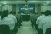 Personel Polres Demak, Polres Kudus, Jepara, dan Grobogan mengikuti asistensi dan supervisi penggunaan senjata api (senpi) di Aula Wicaksana Laghawa Polres Demak, Senin (29/6).