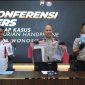 Kapolres Wonosobo AKBP M. Kasim Akbar Bantilan (tengah), dalam konferensi pers di Mapolres Wonosobo, Senin (29/6/2026).