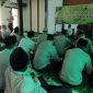 Para perwira, bintara, ASN Polri, dan PNPP Polres Demak mengikuti tausiah Pembinaan Rohani dan Mental yang disampaikan Ustadz Wildan Badruz Zaman di Masjid Uswatun Hasanah Polres Demak, Kamis (9/7/2026).