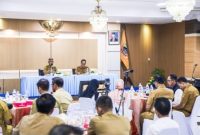 Sekda Provinsi Jawa Tengah, Sumarno, dalam Rapat Koordinasi Sekolah Rakyat dan Pemenuhan Guru Bantu Sekolah Rakyat Permanen, di Aula Kantor Dinas Sosial Provinsi Jawa Tengah, Senin (20/7/2026).