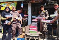 Tim gabungan menggelar operasi penegakan Barang Kena Cukai (BKC) ilegal di Kabupaten Rembang, Kamis (23/7/2026).