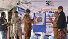 Kepala Dinas Kesehatan Kabupaten Rembang, dr. Ali Shofi'i, meluncurkan Elektronifikasi Transaksi Pemerintah Daerah (ETPD) melalui pembayaran elektronik di 17 puskesmas se-Kabupaten Rembang.