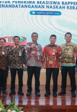 10 PNS Pemprov Jateng Raih Beasiswa S2 dan S3 Skema “Cost Sharing” Bappenas