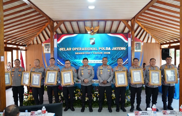 Polres Wonosobo menjadi salah satu dari 15 Polres/Polresta/Polrestabes di jajaran Polda Jawa Tengah yang berhasil meraih penghargaan Predikat Pelayanan Prima.