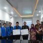 Kepala BNNP Jawa Tengah, Brigjen Pol. Dr. H. Agus Rohmat dan Ketua PMII Cabang Kota Semarang, Muhammad Afiq Nur Cahaya, menandatangani Perjanjian Kerja Sama.