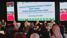 Sosialisasi Pelaksanaan Imunisasi Lengkap dalam rangka gerakan masyarakat hidup sehat, oleh Kemenkes di Gedung KUD Mina, Kecamatan Kragan, Kabupaten Rembang, Kamis (30/7/2026). 