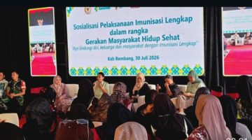 Sosialisasi Pelaksanaan Imunisasi Lengkap dalam rangka gerakan masyarakat hidup sehat, oleh Kemenkes di Gedung KUD Mina, Kecamatan Kragan, Kabupaten Rembang, Kamis (30/7/2026). 